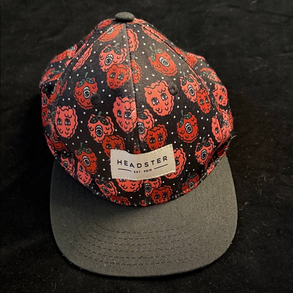 Headster kids hat 52cm raspberry/strawberries
